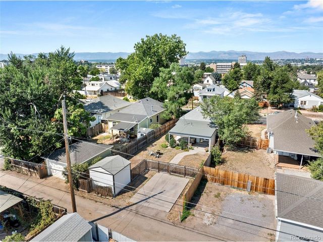 3326 S Logan St, Englewood, CO 80113
