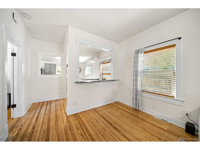 3326 S Logan St, Englewood, CO 80113