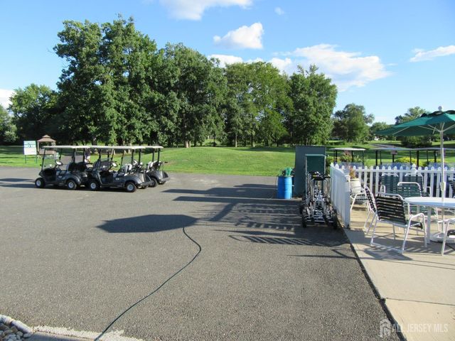 410 Genista Plaza B, Monroe, NJ 08831