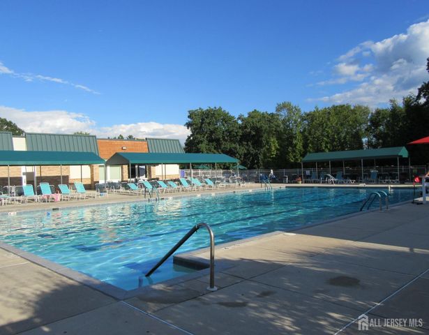410 Genista Plaza B, Monroe, NJ 08831