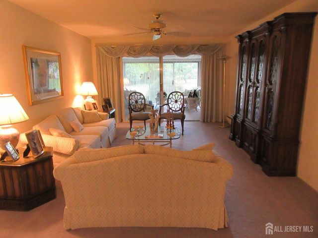 410 Genista Plaza B, Monroe, NJ 08831