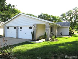 410 Genista Plaza B, Monroe, NJ 08831