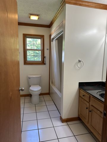 2360 Glennridge Rd, Columbia, TN 38401