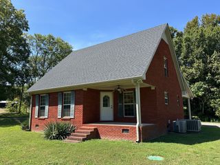 2360 Glennridge Rd, Columbia, TN 38401