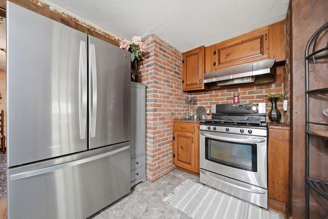 9 Lamb Road, Nashua, NH 03062