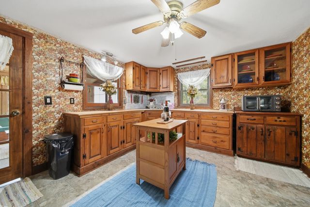 9 Lamb Road, Nashua, NH 03062