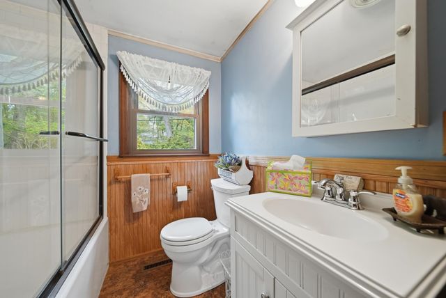9 Lamb Road, Nashua, NH 03062