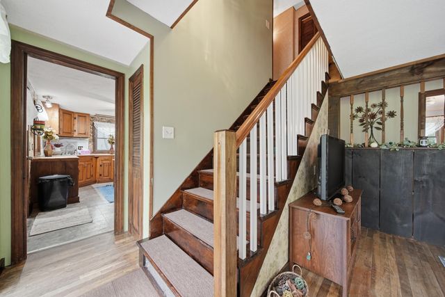 9 Lamb Road, Nashua, NH 03062