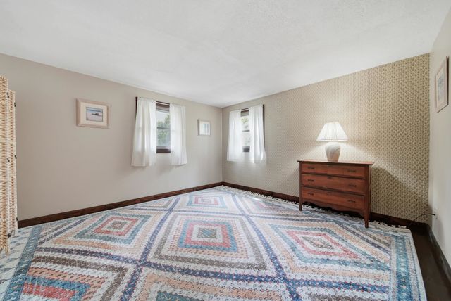 9 Lamb Road, Nashua, NH 03062