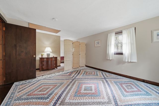 9 Lamb Road, Nashua, NH 03062