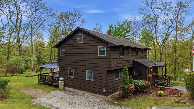 9 Lamb Road, Nashua, NH 03062