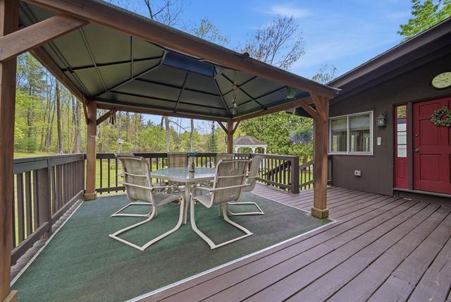 9 Lamb Road, Nashua, NH 03062