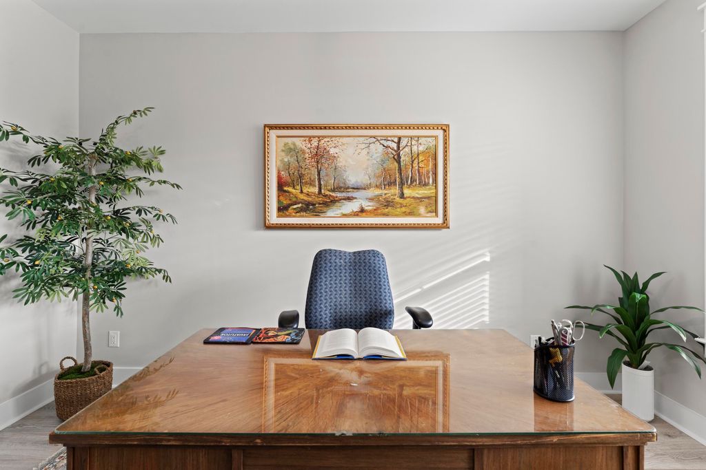 Image 11 of property listing at 119 Leeward Landing, Summerville, SC 29486