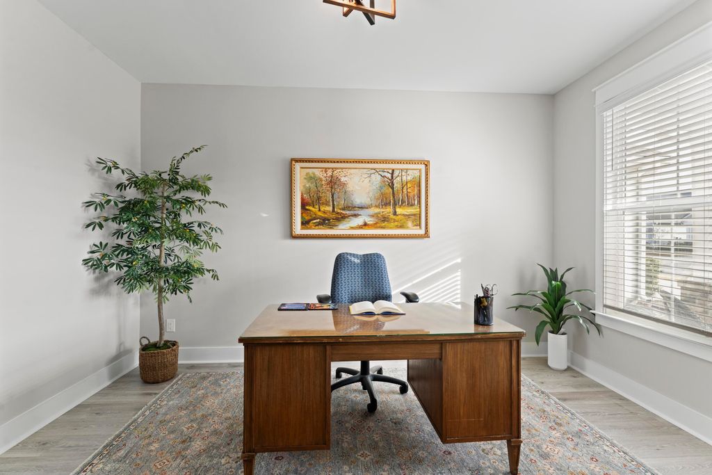 Image 12 of property listing at 119 Leeward Landing, Summerville, SC 29486