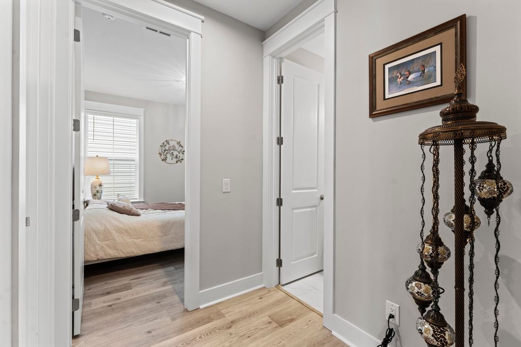 Image 16 of property listing at 119 Leeward Landing, Summerville, SC 29486