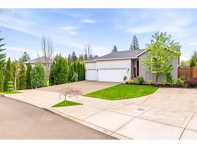 1566 N SPRUCE St, Canby, OR 97013