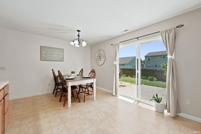 4915 Pocono Crossing, Fort Wayne, IN 46808