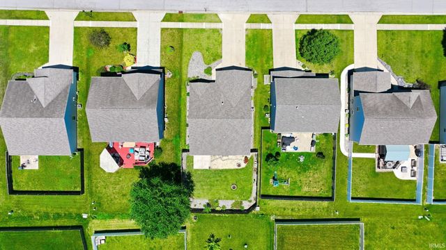 4915 Pocono Crossing, Fort Wayne, IN 46808