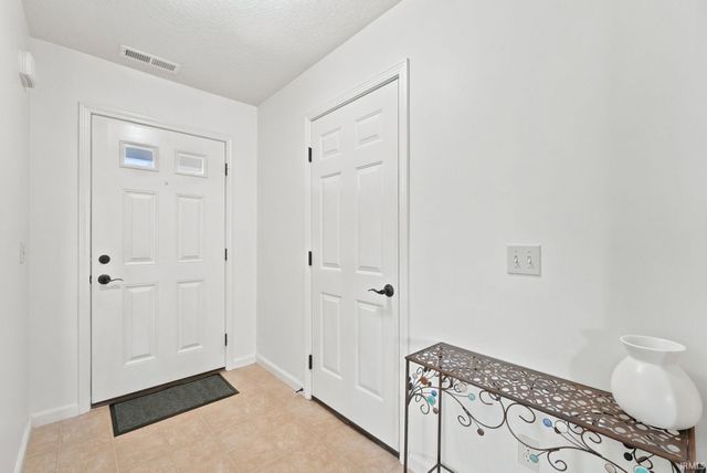 4915 Pocono Crossing, Fort Wayne, IN 46808