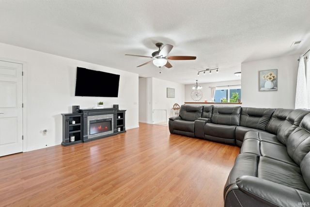 4915 Pocono Crossing, Fort Wayne, IN 46808