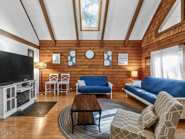 300 Rabbit Run, Pittsboro, NC 27312