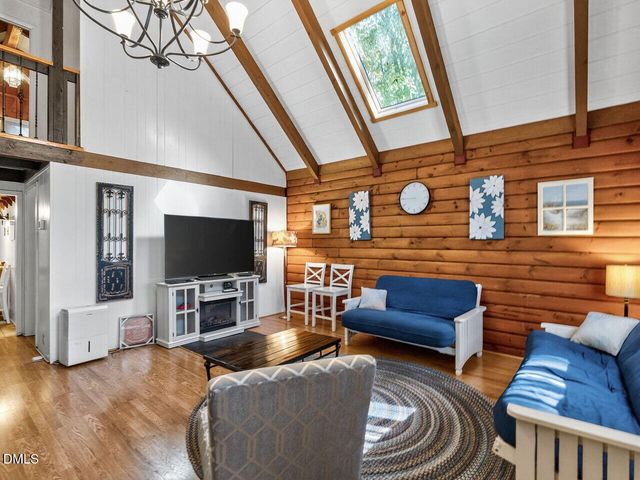 300 Rabbit Run, Pittsboro, NC 27312