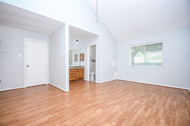 2430 Long Reach Drive, Sugar Land, TX 77478