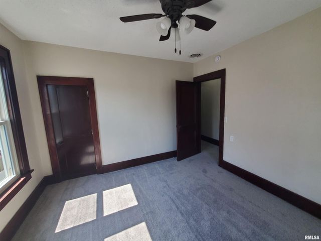 612 44TH Street, Rock Island, IL 61201