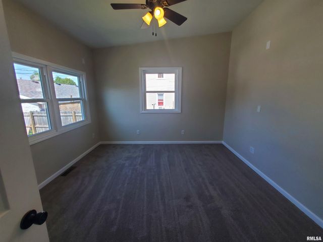 612 44TH Street, Rock Island, IL 61201