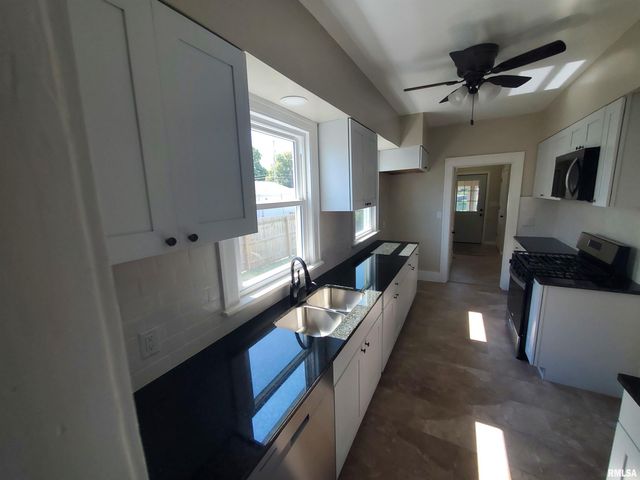 612 44TH Street, Rock Island, IL 61201