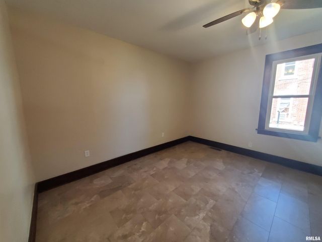 612 44TH Street, Rock Island, IL 61201