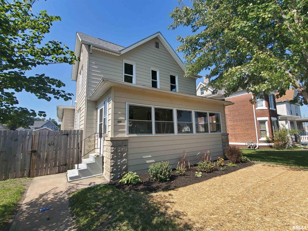 612 44TH Street, Rock Island, IL 61201