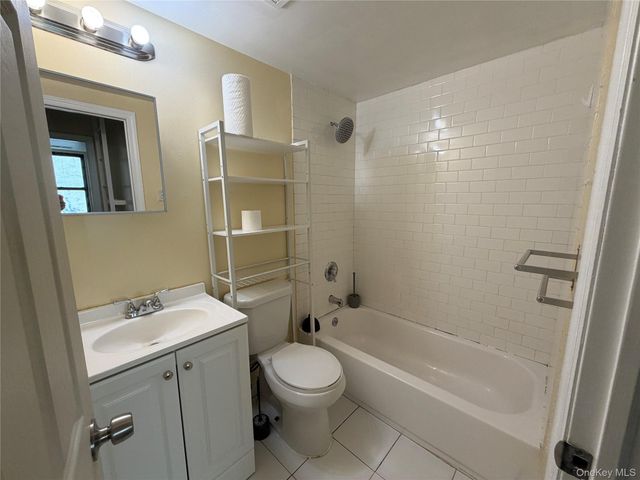 2000 Mapes Avenue, Bronx, NY 10460