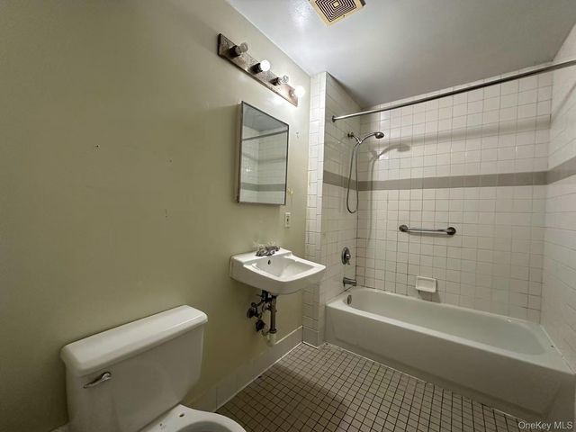 2000 Mapes Avenue, Bronx, NY 10460