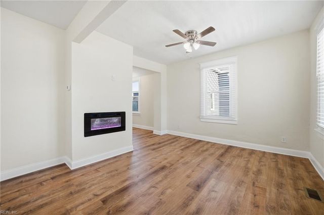 923 Hampton AVE, Newport News, VA 23607