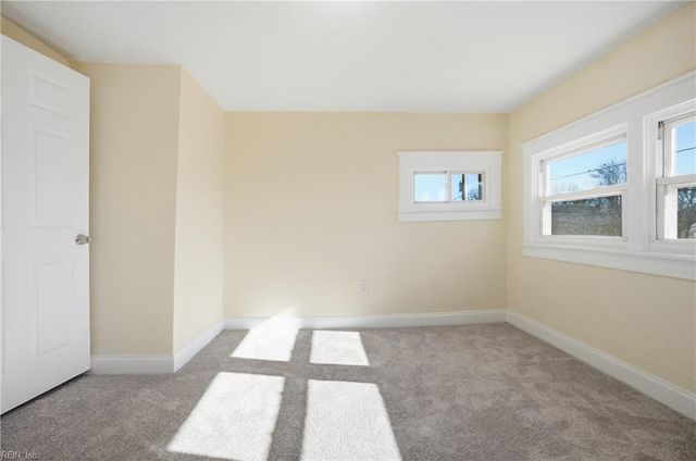 923 Hampton AVE, Newport News, VA 23607