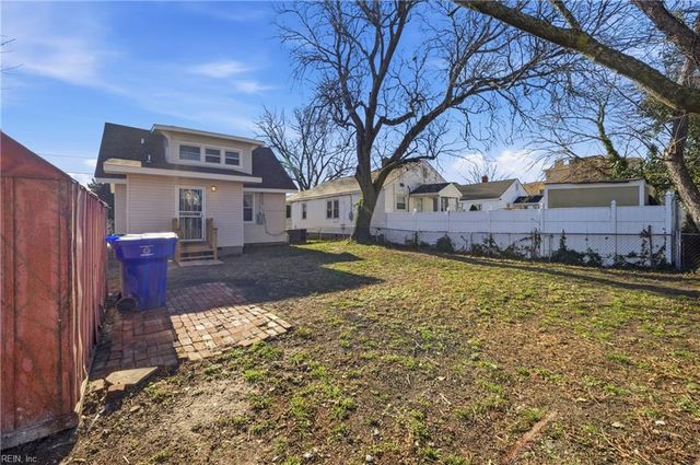 923 Hampton AVE, Newport News, VA 23607