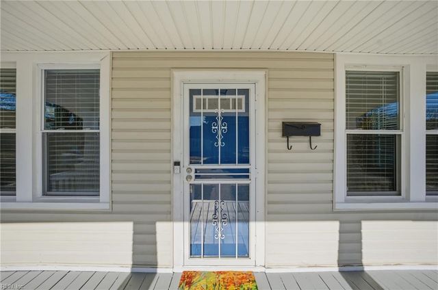 923 Hampton AVE, Newport News, VA 23607