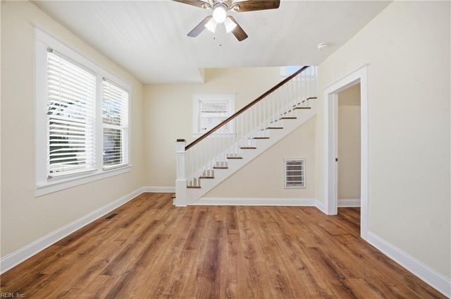 923 Hampton AVE, Newport News, VA 23607