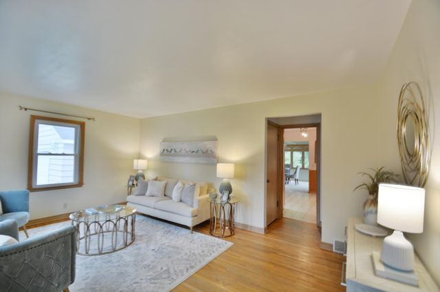 4522 Chatham Road NE, Columbia Heights, MN 55421
