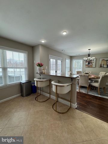 17 PARKVIEW WAY, Newtown, PA 18940