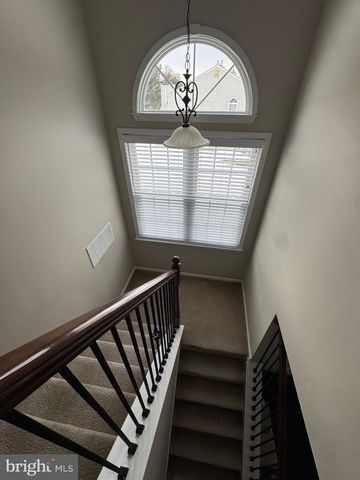 17 PARKVIEW WAY, Newtown, PA 18940