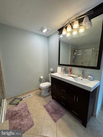 17 PARKVIEW WAY, Newtown, PA 18940