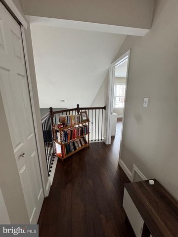 17 PARKVIEW WAY, Newtown, PA 18940