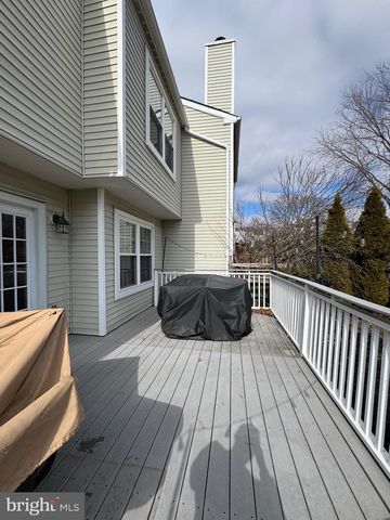 17 PARKVIEW WAY, Newtown, PA 18940