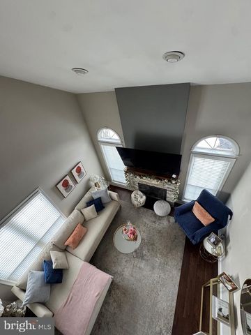 17 PARKVIEW WAY, Newtown, PA 18940