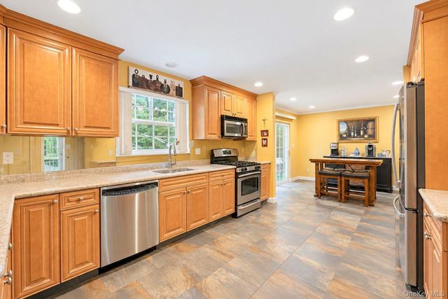 344 Barton Avenue, Patchogue, NY 11772