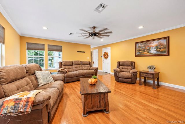 344 Barton Avenue, Patchogue, NY 11772