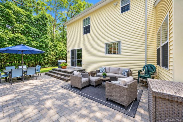 344 Barton Avenue, Patchogue, NY 11772