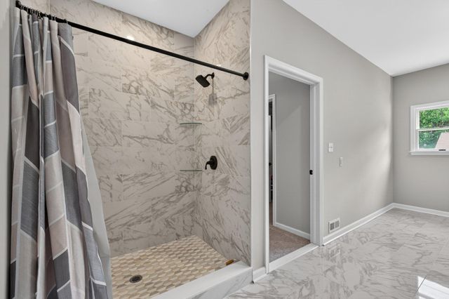 836 HARDINGVILLE RD, Monroeville, NJ 08343